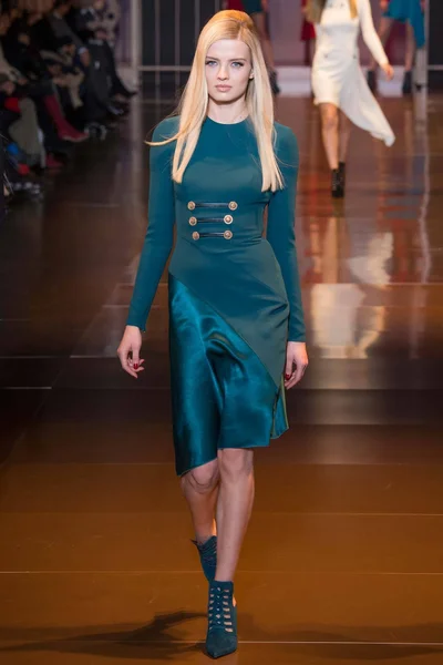 Look 2